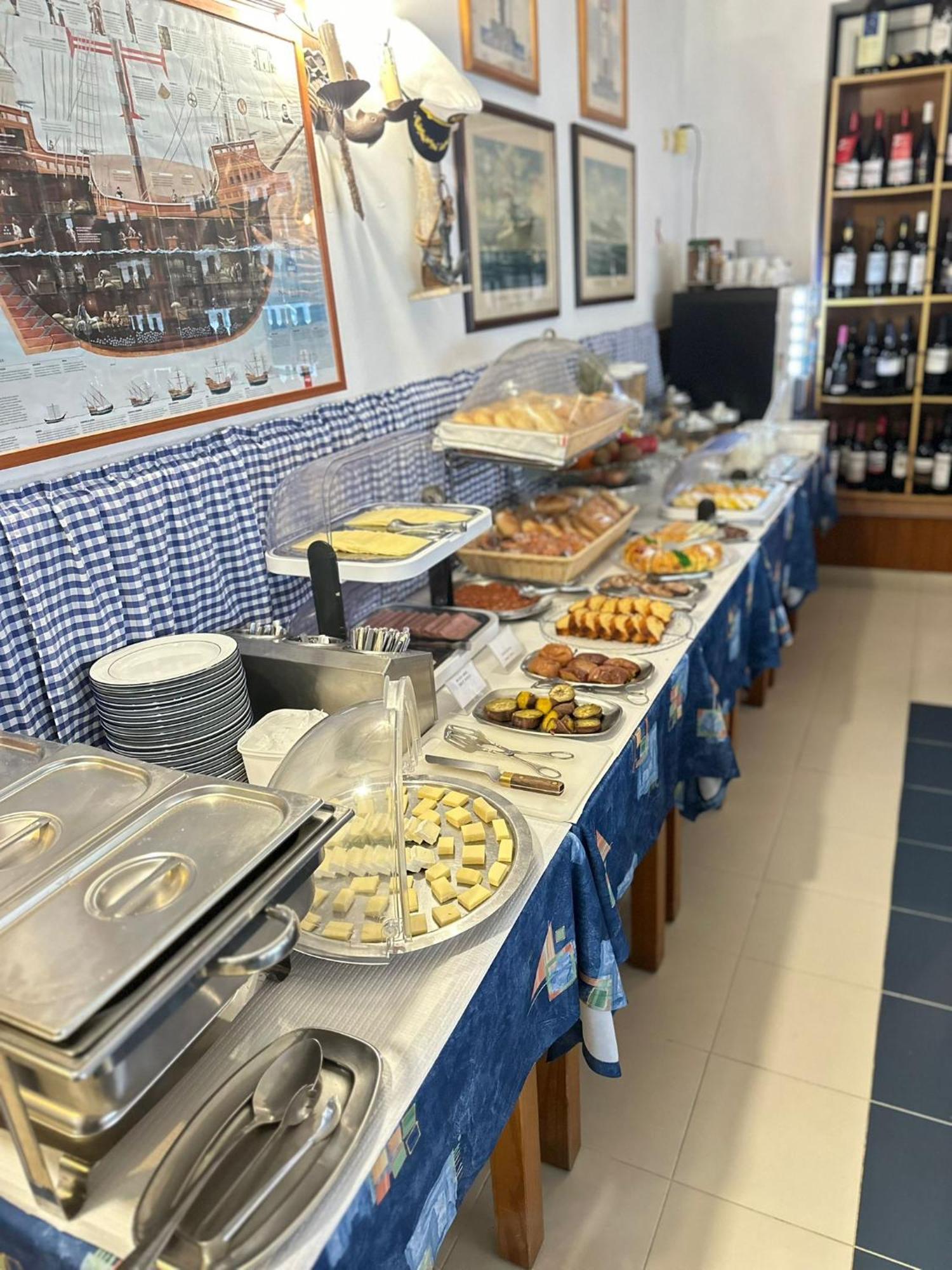 Hotel Atlantica 상 마르티뇨 두 포르투 외부 사진